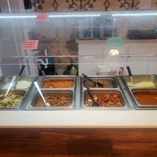 Buffet table nonvegetarin options