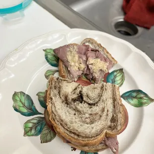 a sandwich on a plate