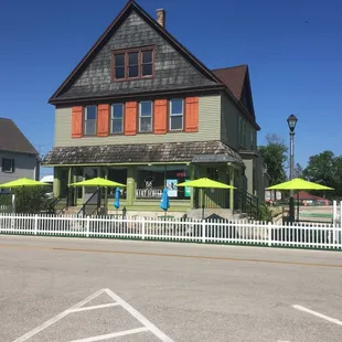 Dining al fresco in historic Brown Deer Village.