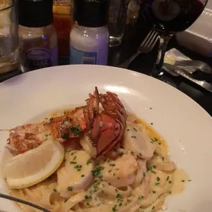 Seafood Alfredo