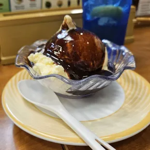 Vanilla Ice Cream with Chocolate.
