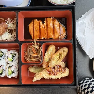 Salmon bento