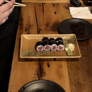Tuna roll