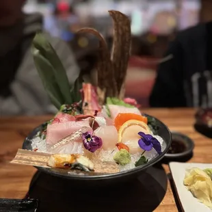 Sashimi bowl