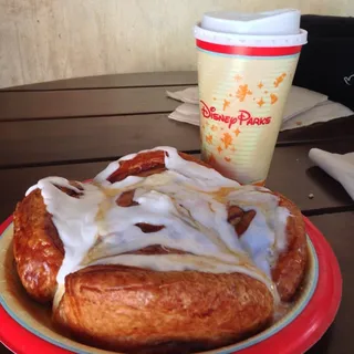Colossal Cinnamon Roll