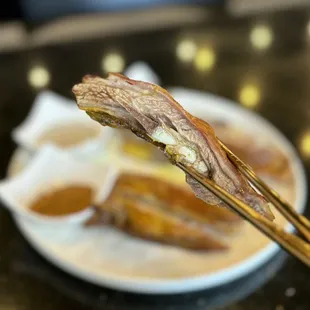 Golden Crispy Roasted Lamb Rib 黄金脆片烤羊排 | 5 pc-$22.95
