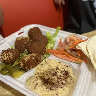 Falafel plate