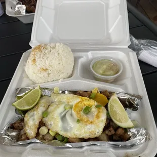 Sisig-One of Anthony Bourdain&apos;s favorite Filipino dishes