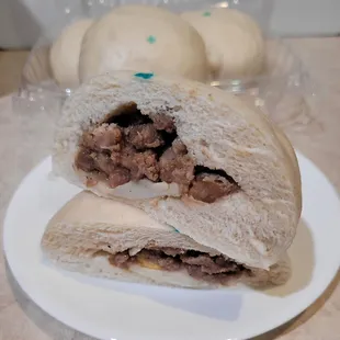 Siopao: Chicken "Meat filled Steamed Buns" (4 ct for $6.99)