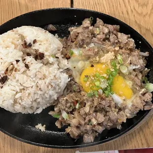 Sizzling Sisig