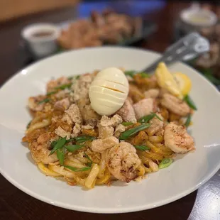 Chow Fun Pancit Palabok