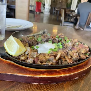 Sizzling Sisig