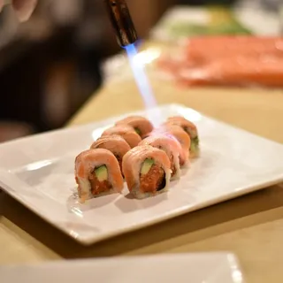 Spicy Salmon Roll
