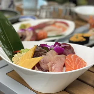 chirashi bowl