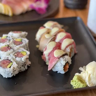 Spicy tuna and spicy salmon roll