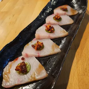 Yellowtail crudo (4/5)