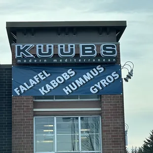 a car parked in front of a building