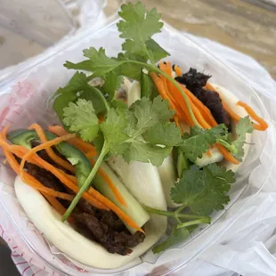 Bao bun with pork