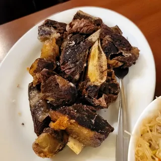 Pinalutong Na Tadyang