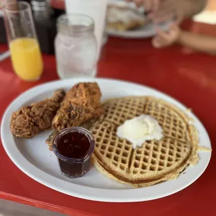 Kuzzos Chicken & Waffles