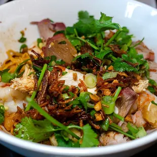 combination dry yellow noodles large $14