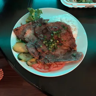 J6. Grilled Pork Chop w/ Steam RIce