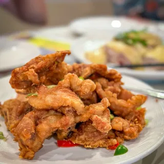 DE12. Salt and Pepper Pork Chop ()