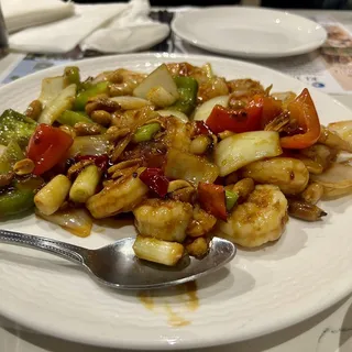 DE23. Kung Pao Shrimp ()