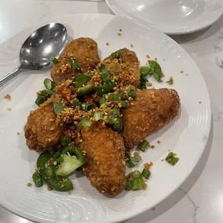 DA07. Salt and Pepper Chicken Wings ()