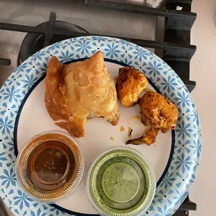 Samosa and yummy fresh chutney