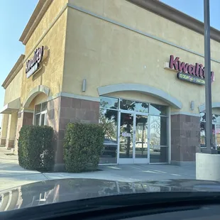 I don't recommend this place.