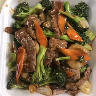 Beef with broccoli