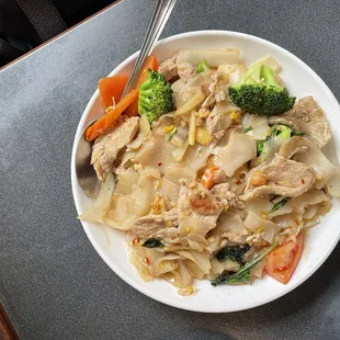 Pad kee mao ($12.95 USD)