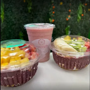 Custom Acai Bowls and a Smoothie, the perfect combo!!