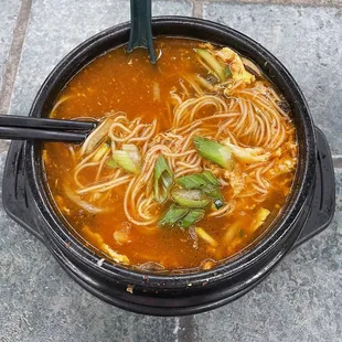 Korean noodle soup