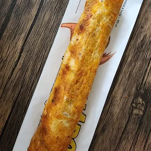 Spicy queso beef roll