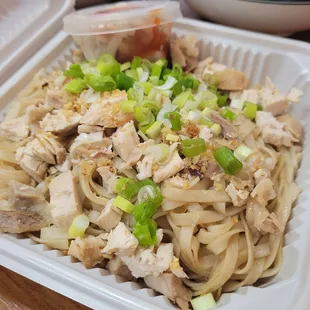 ramen and noodles, food