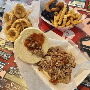 Good lord! The worst BBQ we've ever eaten EVER!!