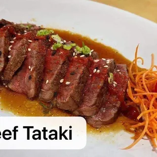 beef tataki with carrots and gravy