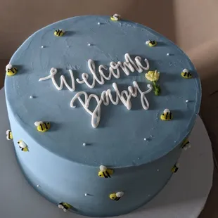 The absolute cutest cake for a bee themed baby shower