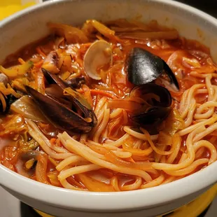 Jjampong (Spicy Seafood Noodles)
