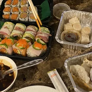 Jalepeno roll, fantastic roll, spicy tuna with crunch roll and spicy salmon with crunch roll. Shumai and gyoza. All the good stuff!!
