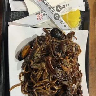 Seafood Jjajjangmyeon