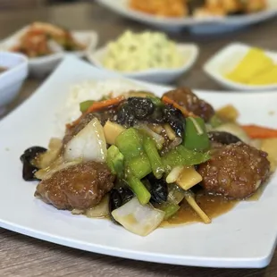 Stir-fried Meatballs with Rice