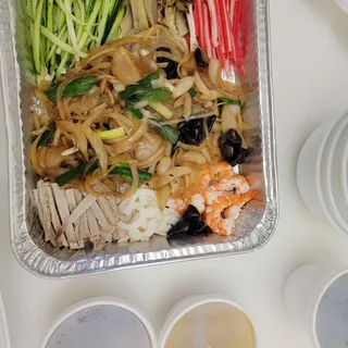 17. Assorted Pork and Vegetable w/ spicy mustard sauce