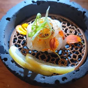 Scallop Sashimi