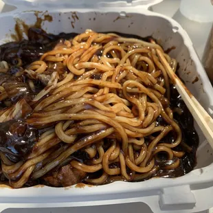 Jjajangmyun tastes like spaghettiOs the tomato pasta lol