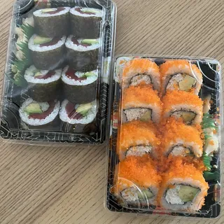 Tobiko California Roll