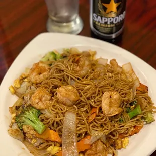 Shrimp yakisoba