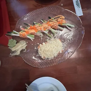 Sunset sushi and salmon ring role